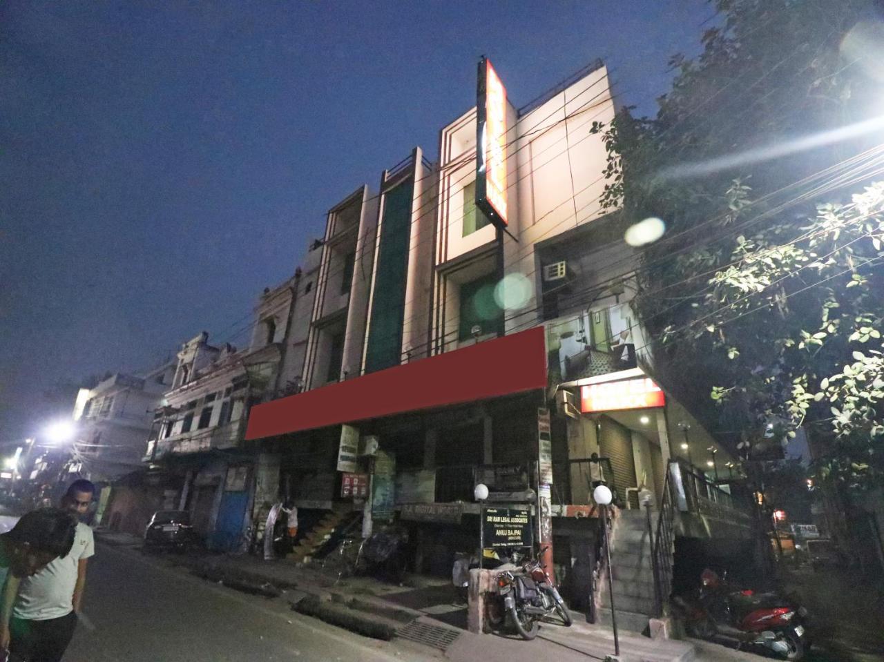 Oyo 23009 Hotel Maxx 러크나우 외부 사진