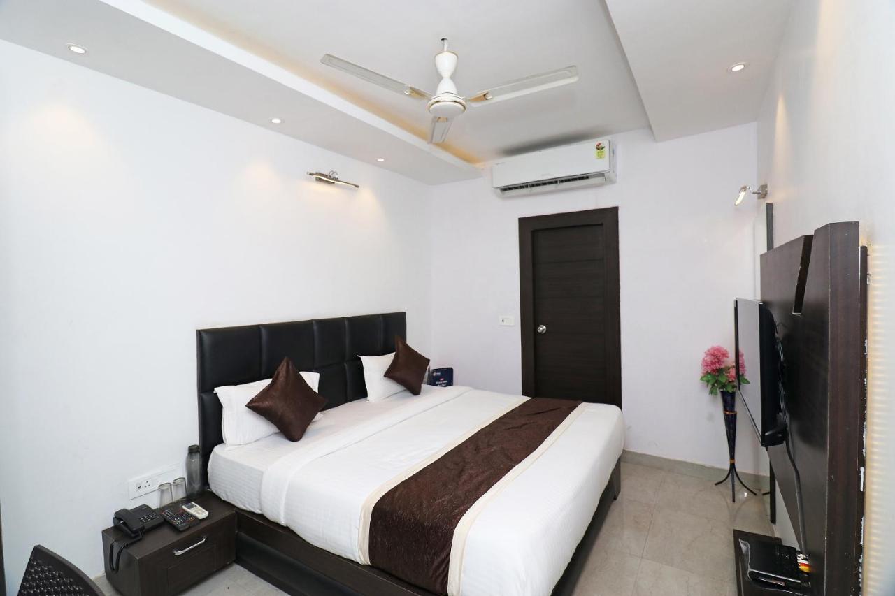 Oyo 23009 Hotel Maxx 러크나우 외부 사진